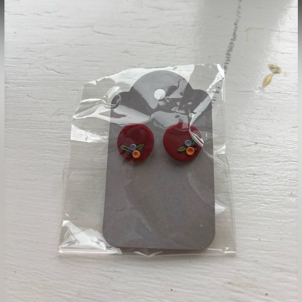 Handmade Red Floral Stud Earrings NWT